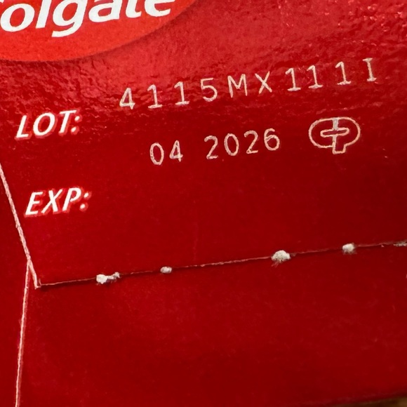 4 Pack Bundle - Colgate Optic White Stain Fighter, 6 oz & 4.2 oz - Picture 8 of 8